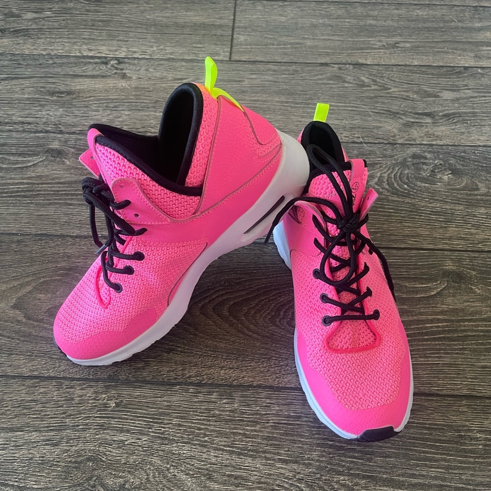 Hot pink Zumba High-Top Sneakers